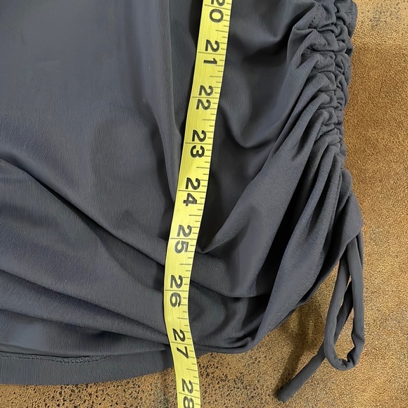 Athleta Tidal Rash Guard Top - Picture 12 of 16